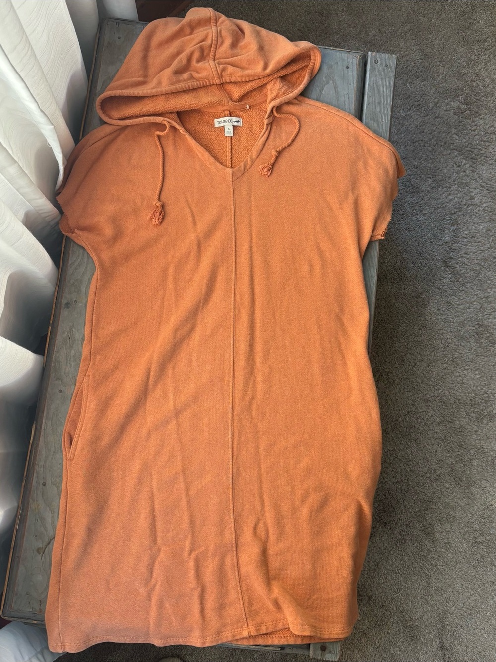 Toad&Co Epiq hooded short sleeve sweatshirt dress | size small